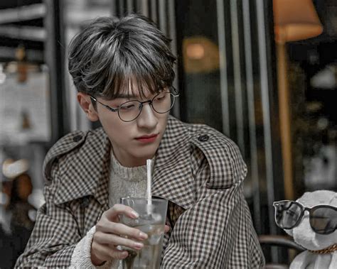 Những tông màu này tuy đơn giản nhưng vẫn đem lại cái nhìn nghệ thuật, cool ngầu cho các bức hình. Công thức Lightroom tone xám tro màu đẹp - Công thức Màu