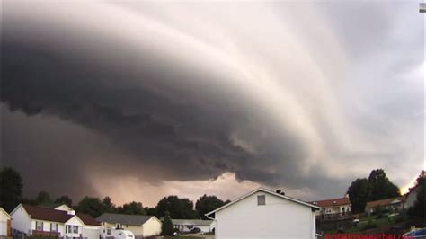Incredible Time Lapse Shows Ominous Storm Clouds Rolling Across The Sky