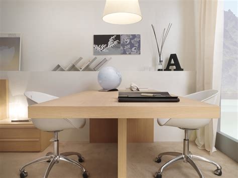 Two Sided Desk A Best Solution For Limited Office Space Homesfeed