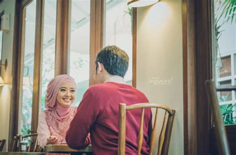 We did not find results for: Foto Prewedding: Foto Prewedding Wanita Bercadar