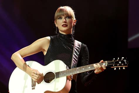 Taylor Swift Angry After Ticketmaster Fiasco Issues Statement