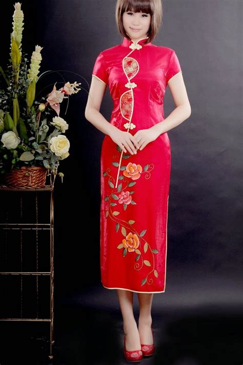 Masyarakat melayu sendiri banyak kita jumpai di semenanjung malaka, daerah. Pakaian Tradisional Cina: Pakaian Tradisional Masyarakat Cina