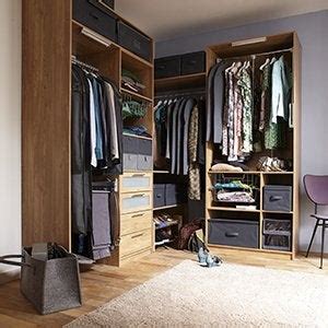 Leroy merlin supports people all around the world improve their living environment and lifestyle, by helping everyone design the home of their dreams and above all, to achieve it. Dressing & Rangement - aménagement, étagères, portes de placards et accessoires | Leroy Merlin