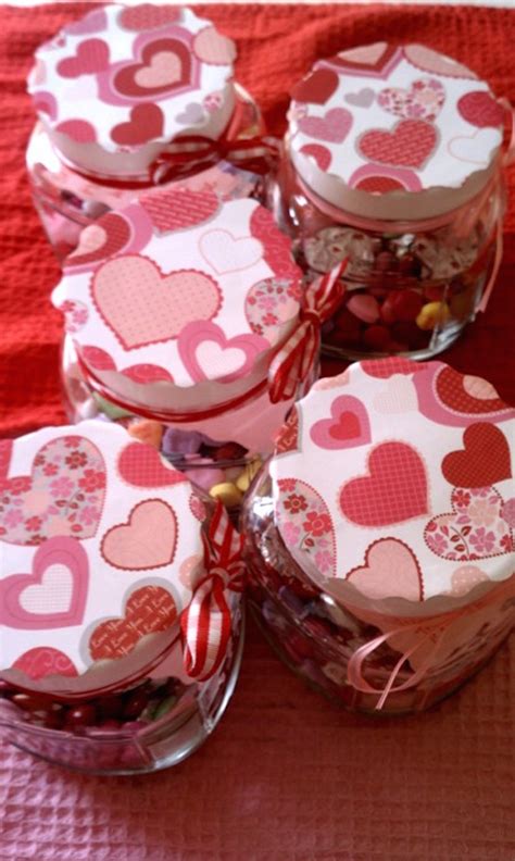 Let your valentine gift stay in her heart forever. 21 DIY Valentine's Gifts For Girlfriend Will Actually Love ...