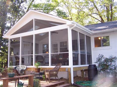 Enjoy Contended Relaxing Moments By Designing Screened In Porches At