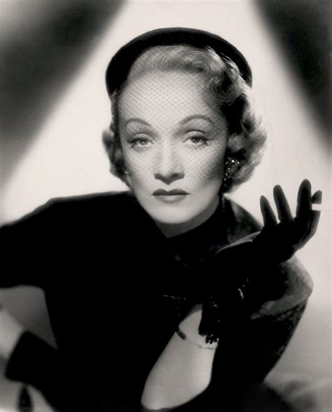 Artyeux “marlene Dietrich ‘no Highway In The Sky Henry Koster