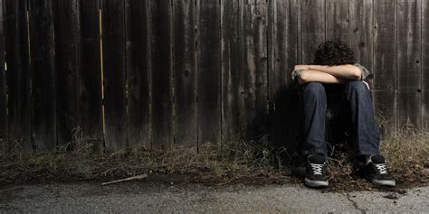 5 Warning Signs Your Teen Is In Trouble Huffpost
