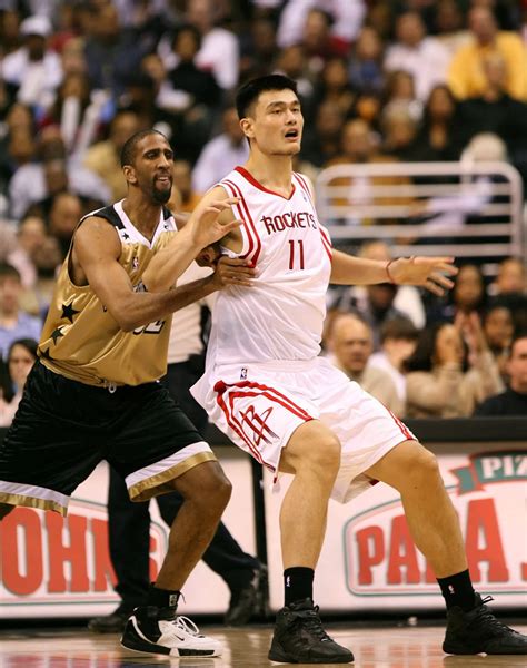 height and weight of yao ming