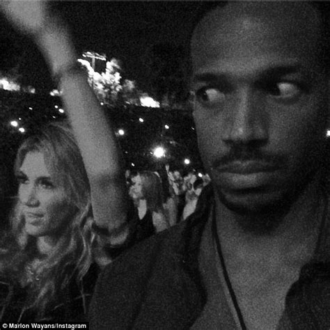 Marlon Wayans Still Won T Apologise For Delta Goodrem Selfie Daily Mail Online