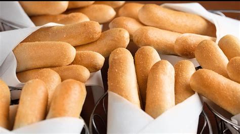 Fried doughnuts tossed in vanilla sugar. The Surprising Number Of Breadsticks Olive Garden Serves ...