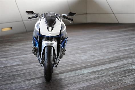 Bmw Brings Back The Six Cylinder Motorcycle With Its Hottest Concept Bike Ever