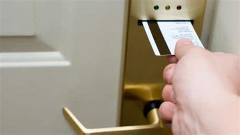 Do Hotel Key Cards Contain Your Personal Information