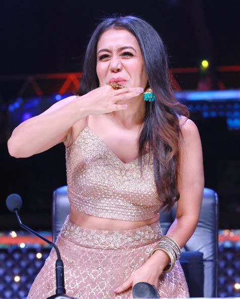 Neha Kakkar Forcibly Kissed On The Sets Of Indian Idol Twitterites