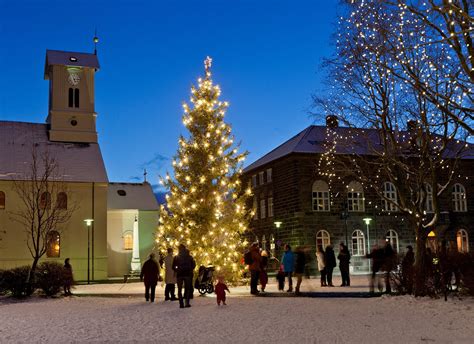 Christmas In Iceland Tour 4 Day Iceland Christmas Holiday