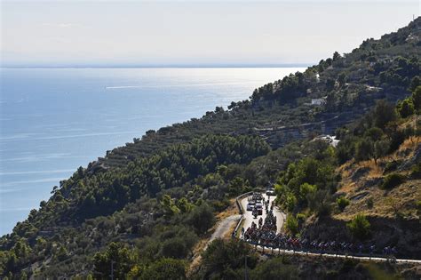 The 2021 giro d'italia start list will include riders from 19 uci worldtour teams, plus four italian wildcard teams. Archivio 2020 | Giro d'Italia 2021