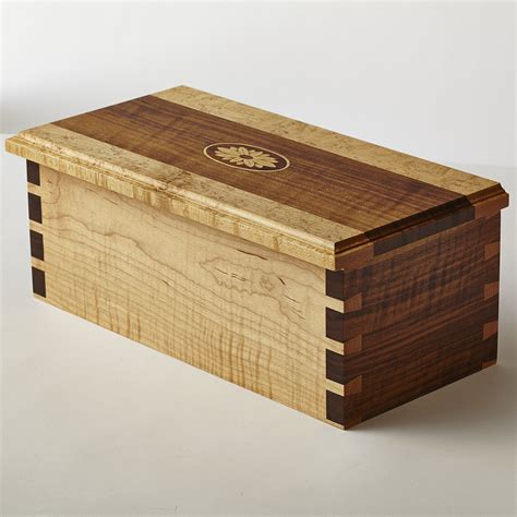 curly walnut and curly maple box with dovetail joints and inlaid wood medallion woodworking box