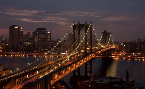 Filemanhattan Bridge In New York City In The Dark Wikimedia Commons