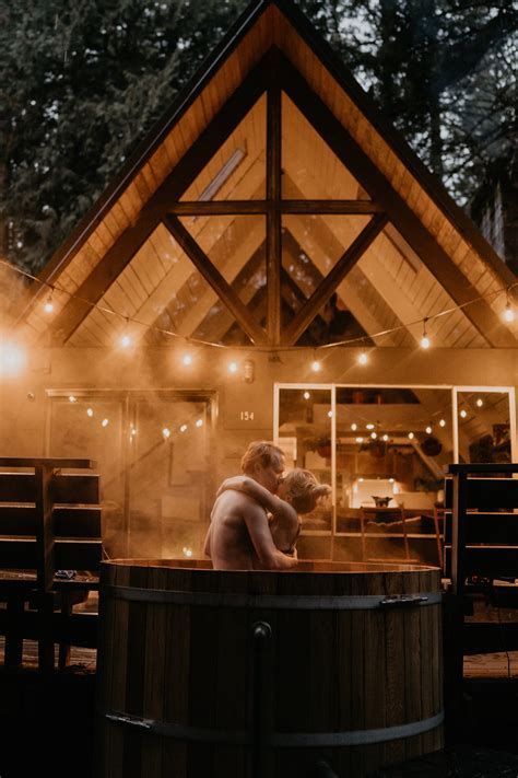 A Frame Cabin Engagement A Steamy Intimate In Home Couple Session At Mount Rainier I Pacific