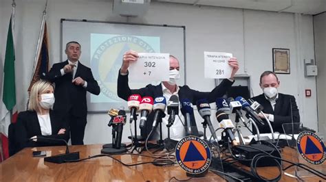 Prenotare la vaccinazione in lombardia. Zaia: "Vaccinazioni a Pasqua e Pasquetta. Apriremo fino a ...