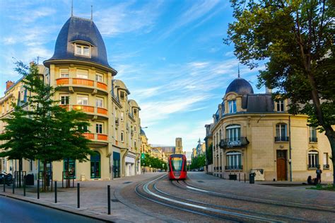 A Guide To Reims The Capital Of Champagne