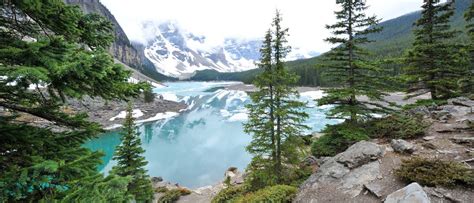 Experience The Serenity And Beauty Of Moraine Lake On Your Canadian