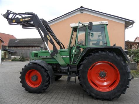 Dieses jahr frontlader und lenkung komplett abgedichtet 3500€ kosten. Fendt 311 LSA Traktor - technikboerse.com