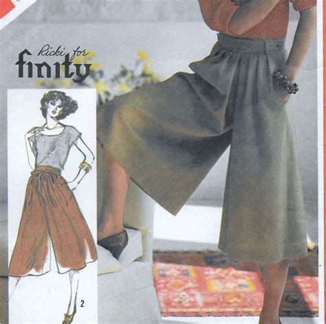 A Split Skirt Culottes Pattern In Two Variations Sewing Etsy