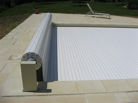 Rideau electrique piscine prix luxe rideau bancs pour couverture de piscine hors sol accessoire sécurité alarme piscine pas cher 244830 prix volet piscine gallery prix piscine volet roulant immergé rideau. volet piscine roulant electrique