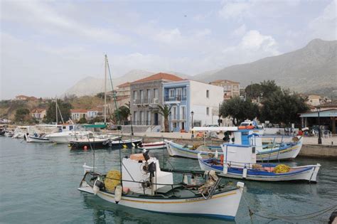 Jun 14, 2021 · η γη της ελιάς | αυτό είναι το τραγούδι των τίτλων της νέας σειράς του mega. Πάλαιρος Αιτωλοακαρνανίας, η γη της Ζαβέρδας - Lefkadazin
