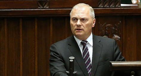 Lech antoni kołakowski (born 13 june 1963 in zambrów) is a polish politician.he was elected to the sejm on 25 september 2005, getting 6,373 votes in 24 białystok district as a candidate from the law and justice list. Poseł Lech Kołakowski uruchamia telefon interwencyjny ...