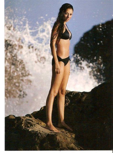 Claudia Lynx Bikini 2004