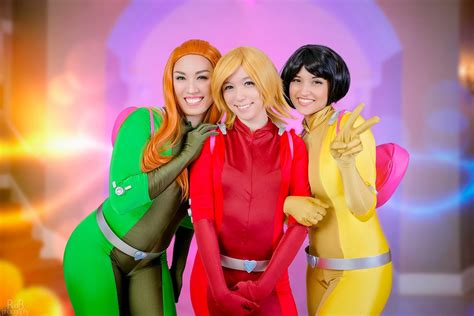 Photo Of Fushicho Cosplaying Alex Totally Spies In 2020 Totally Spies Cosplay Group Costumes