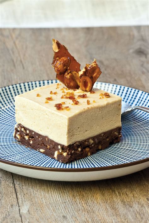 Learn how to make this rich and fluffy chocolate cake with a delicious peanut butter mousse, topped with milk chocolate ganache. Frozen Chocolate Peanut Butter Mousse Cakes with Peanut ...