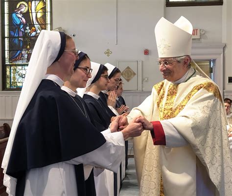 Seven Sisters Of Life Profess Their First Vows Catholic New York