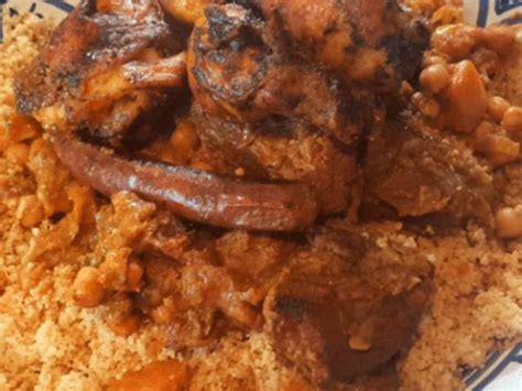 Couscous à l'agneau, couscous algérien à l'agneau facile avec des légumes frais, carottes, navets, courgettes, recette avec couscous fin. Recettes de Couscous tunisien