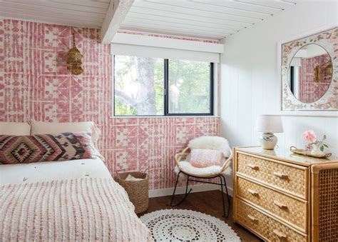 25 Adult Friendly Pink Bedrooms