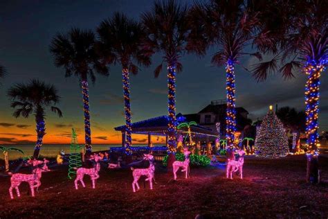 Pin By Karen Lowenthal On Beach Christmas Florida Christmas