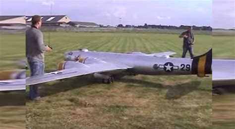 See The Worlds Largest Model Rc Plane — The B 29 Society Of Rock