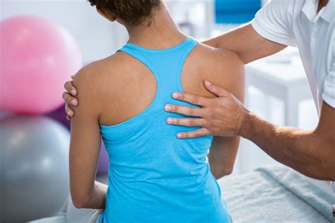 Learn about the causes of a lumbar strain and how to treat and prevent this injury. How to Heal a Pulled Shoulder Muscle | Livestrong.com