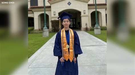 12 Year Old Breaks Record As Youngest Graduate At Californias