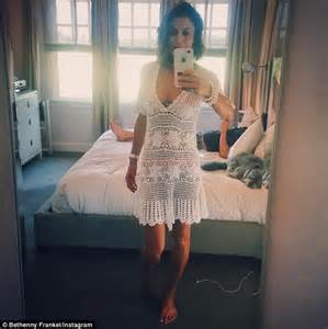 bethenny frankel brags about a hot guy sending her a drink at a bar in instagram selfie daily