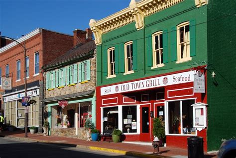 15 Small Towns In Virginia For A Relaxing Weekend Getaway