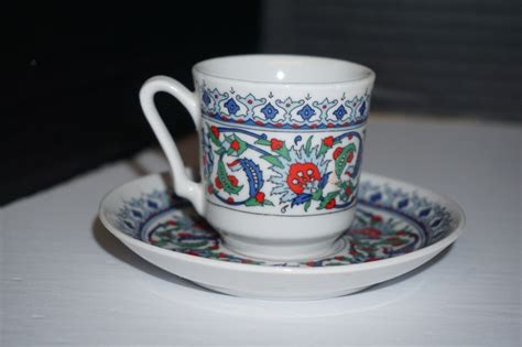 Set Of Vintage Kutahya Demitasse Cups And Saucers Turkey Gently Used