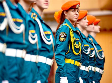 Amazones modernes: pourquoi les femmes rejoignent-elles l'armée russe ...