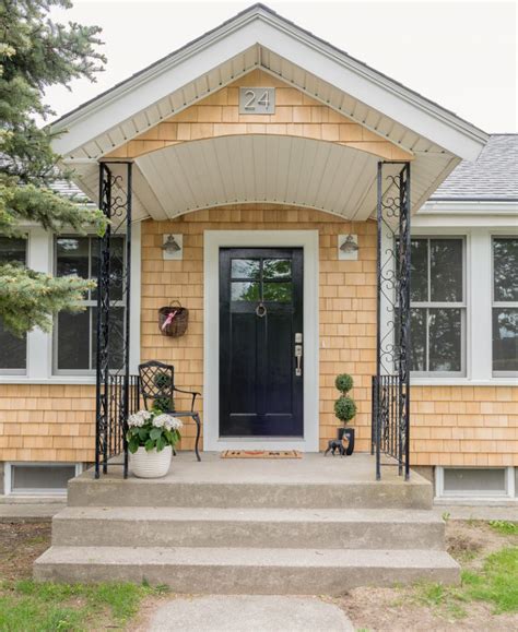 Create a wish list that works with your budget. 39 Cool Small Front Porch Design Ideas - DigsDigs