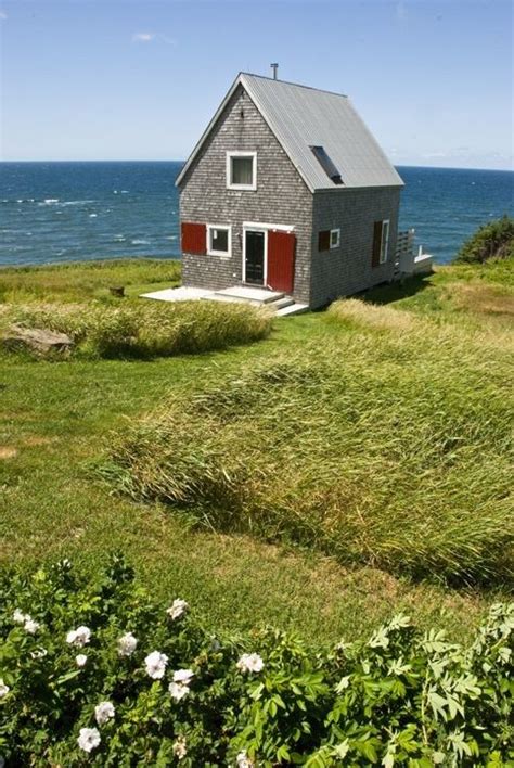 860 Sq Ft Oceanside Cottage In Cape Breton Island Coastal Cottage