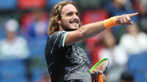Stefanos tsitsipas finding feet on grass as he prepares for wimbledon. Atp Cup, Tsitsipas domina un irriconoscibile Zverev ...