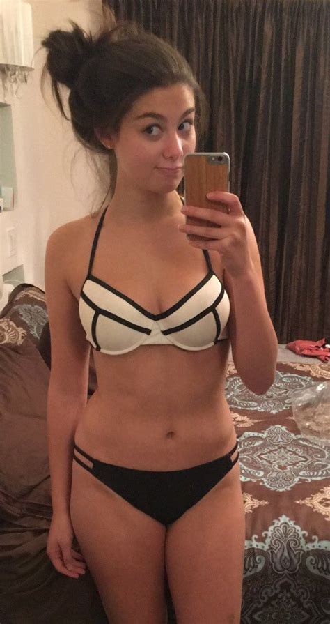 Well Someone Looks Good When She S Practically Naked Kira Kosarin Selfies Belleza Y Hermosa