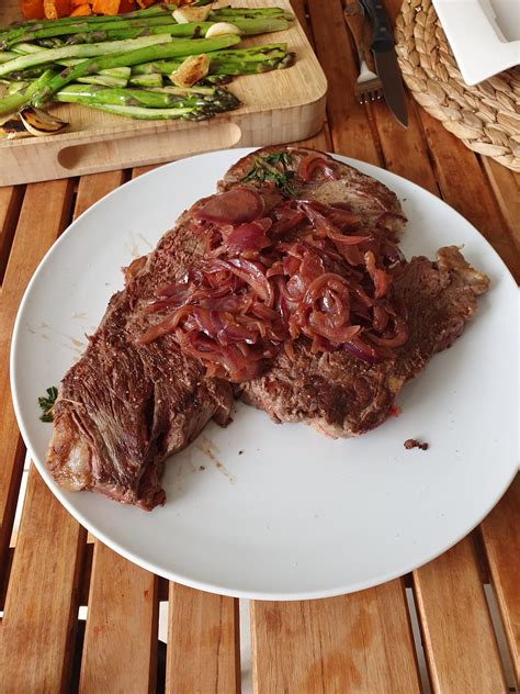 Basse côte de boeuf grillée à la plancha