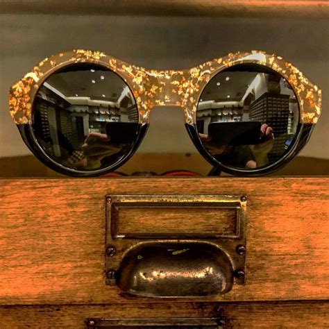 Toscana Bodies Sunglasses Frame Eyeglasses Picture Frame Sunnies